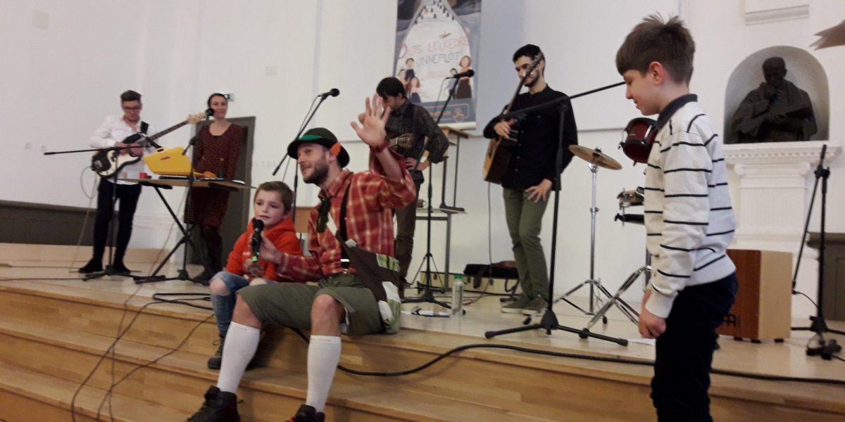 Karaván együttes adventi családi koncertjei (Fotó: Karaván együttes) Karaván együttes adventi családi koncertjei (Fotó: Karaván együttes)